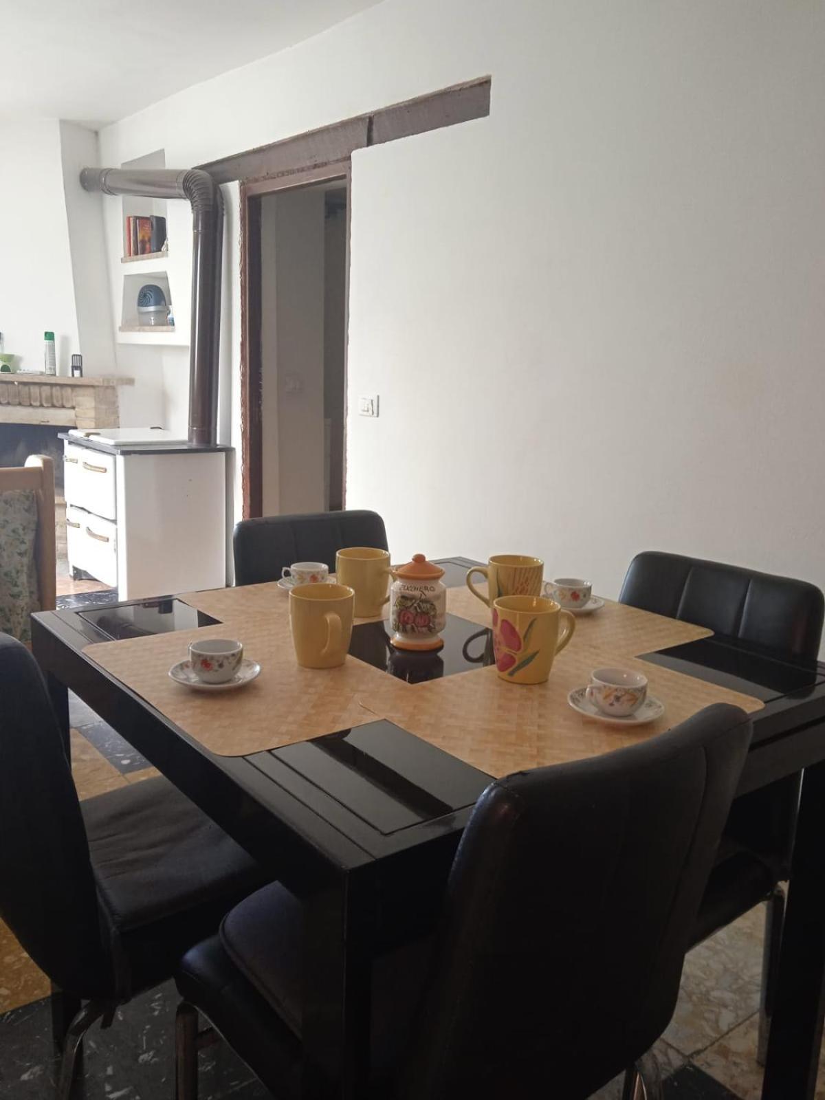Appartamento La casa sul farfa Bocchignano Esterno foto
